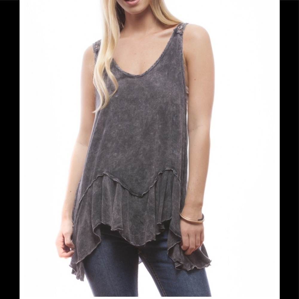 Charcoal acid washed tank w crocheted back